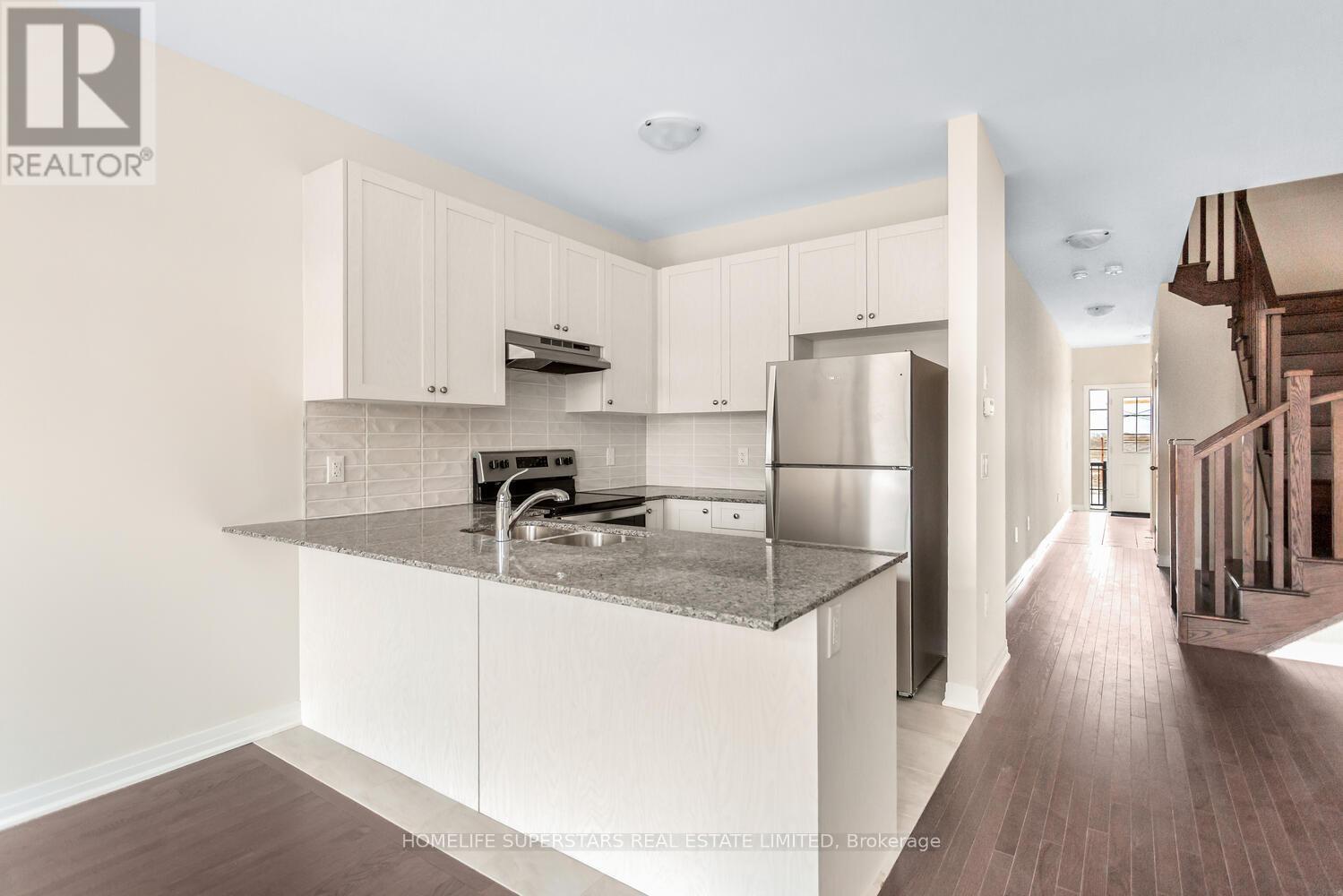 1118 Trudeau Drive, Milton, Ontario  L9E 2J4 - Photo 6 - W12960662