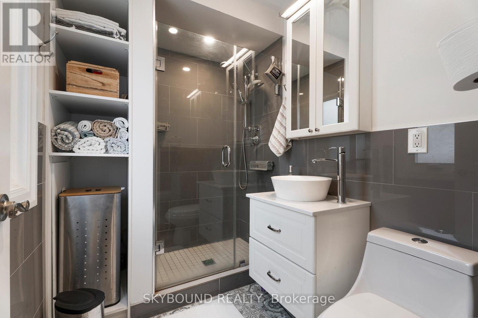 790 The Queensway, Toronto, Ontario  M8Z 1N5 - Photo 15 - W12960672