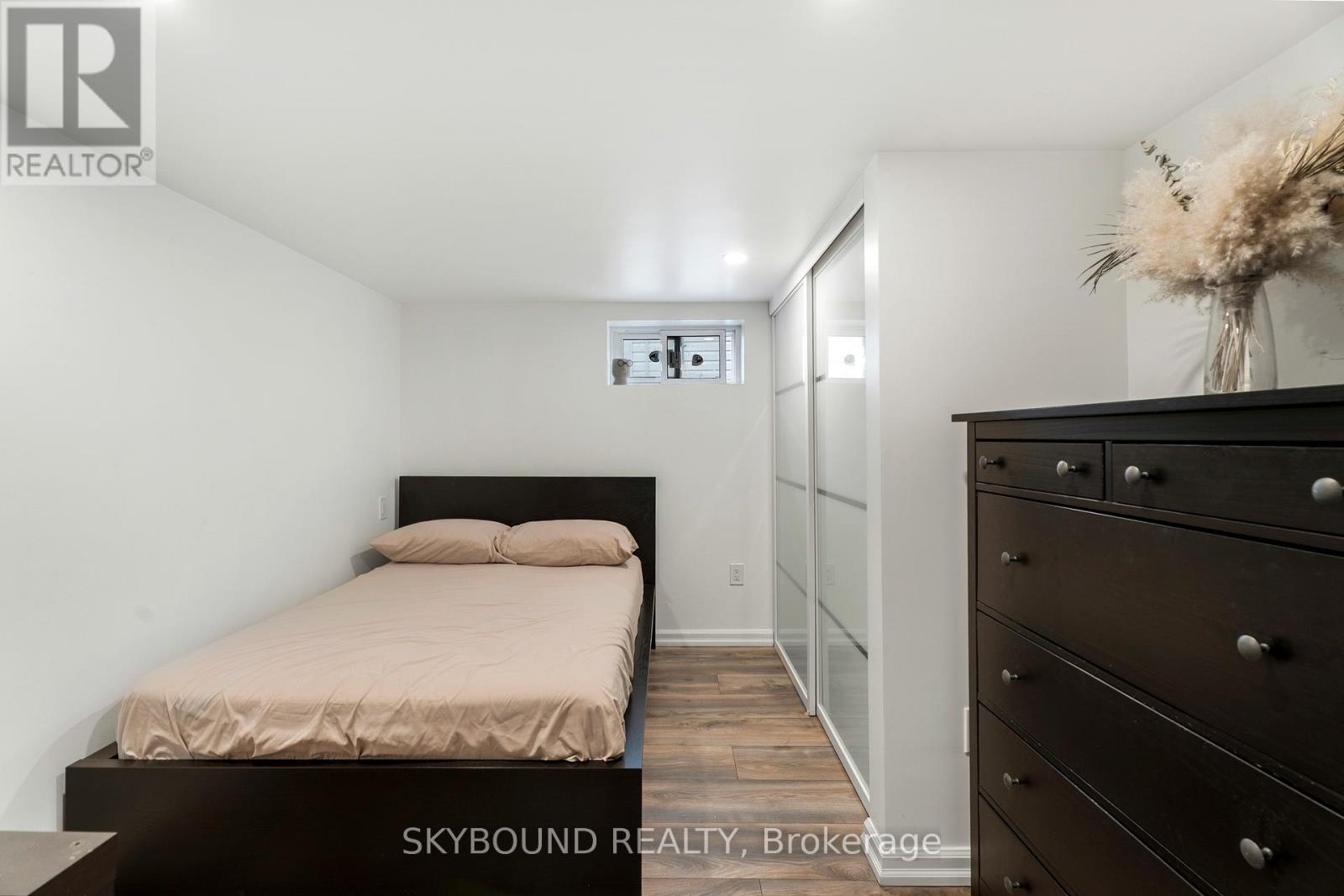 790 The Queensway, Toronto, Ontario  M8Z 1N5 - Photo 30 - W12960672