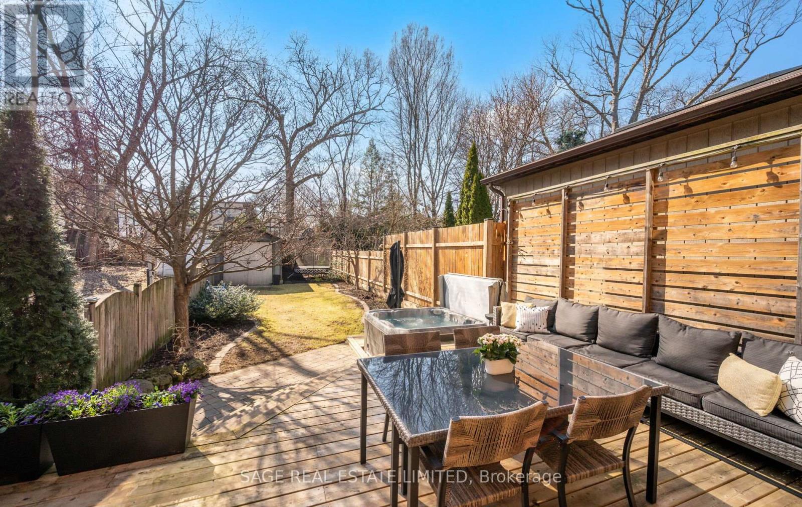 318 Durie Street, Toronto, Ontario  M6S 3G3 - Photo 43 - W12960710