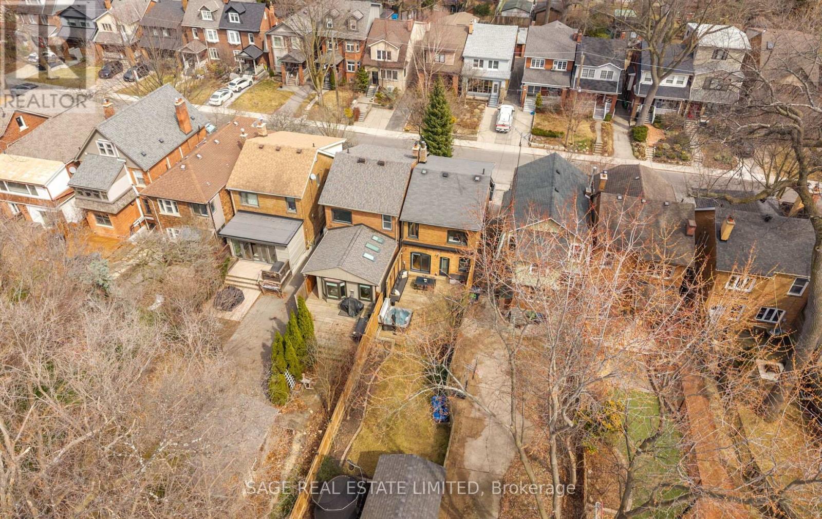 318 Durie Street, Toronto, Ontario  M6S 3G3 - Photo 47 - W12960710