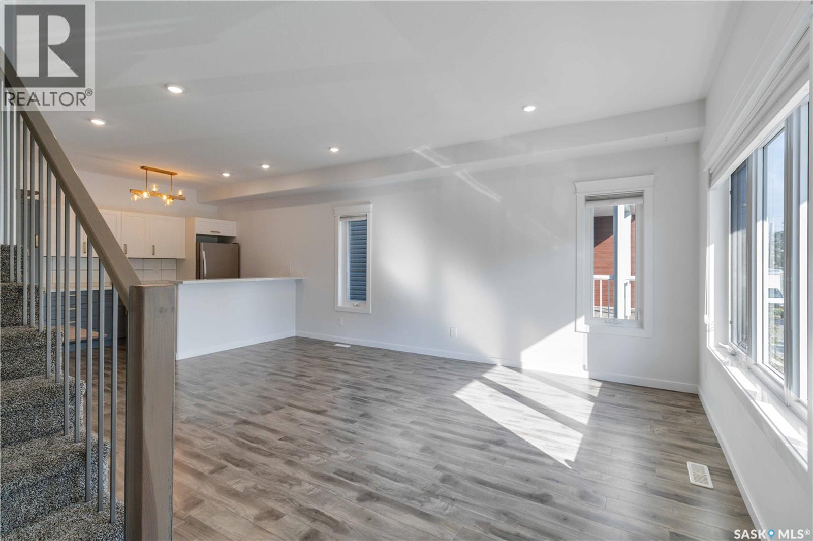 453 L Avenue S, Saskatoon, Saskatchewan  S7M 5Y6 - Photo 5 - SK032170