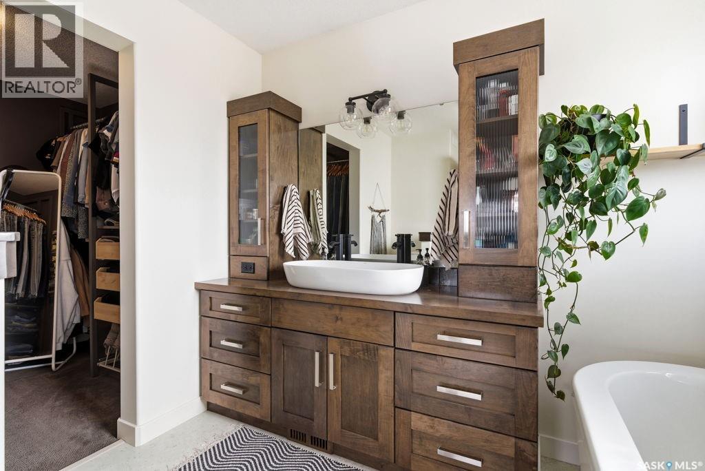 2722 Alfred Crescent, Regina, Saskatchewan  S4V 1E5 - Photo 26 - SK032163