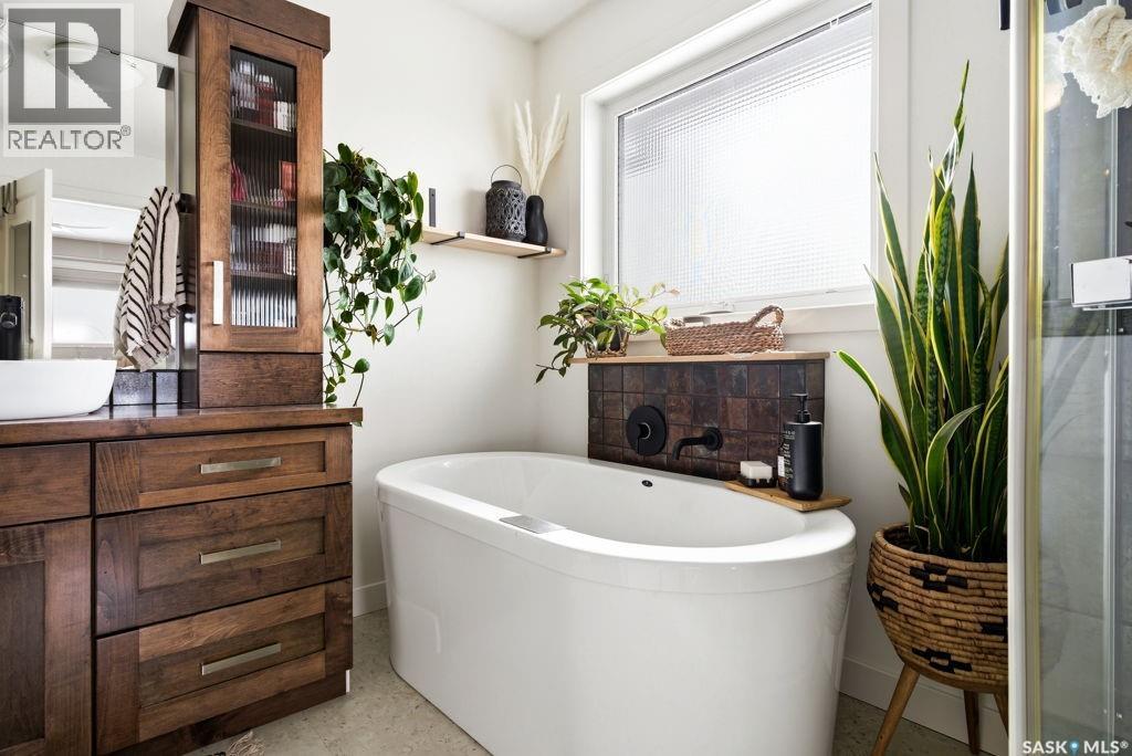 2722 Alfred Crescent, Regina, Saskatchewan  S4V 1E5 - Photo 27 - SK032163