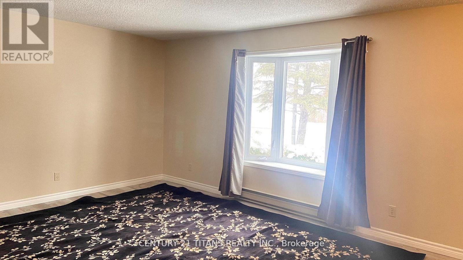 14436 Scott Line, Chatham-Kent, Ontario  N0P 1T0 - Photo 5 - X12960706