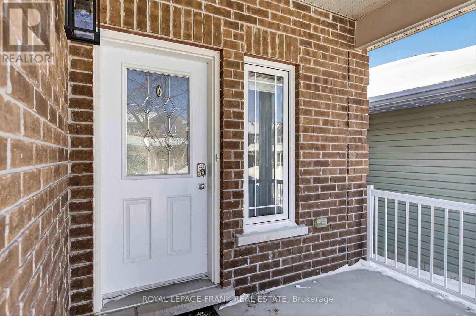 859 Emery Way, Peterborough, Ontario  K9J 0H7 - Photo 2 - X12947688