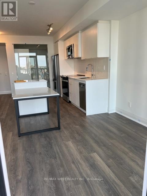 1707 - 1461 Lawrence Avenue W, Toronto, Ontario  M6L 0A6 - Photo 6 - W12960668