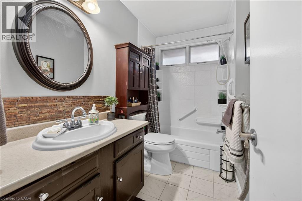 4569 Mitchell Avenue, Niagara Falls, Ontario  L2E 6R6 - Photo 21 - 40817789