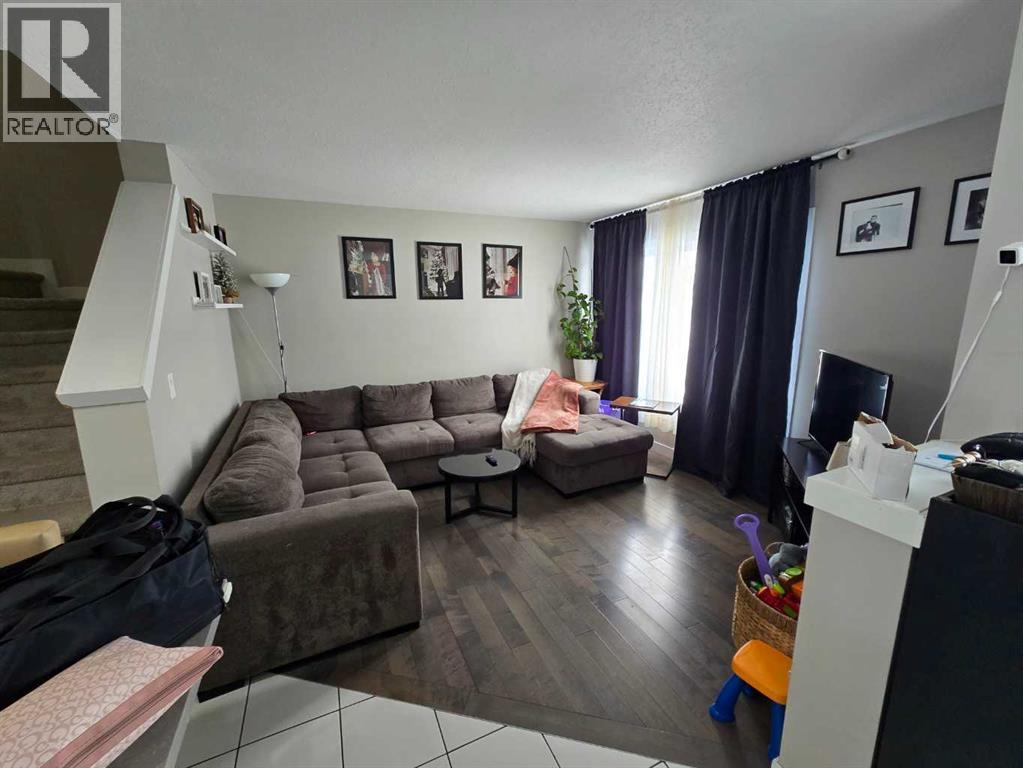 8818 96 Avenue S, Grande Prairie, Alberta  T8X 0N3 - Photo 3 - A2297924