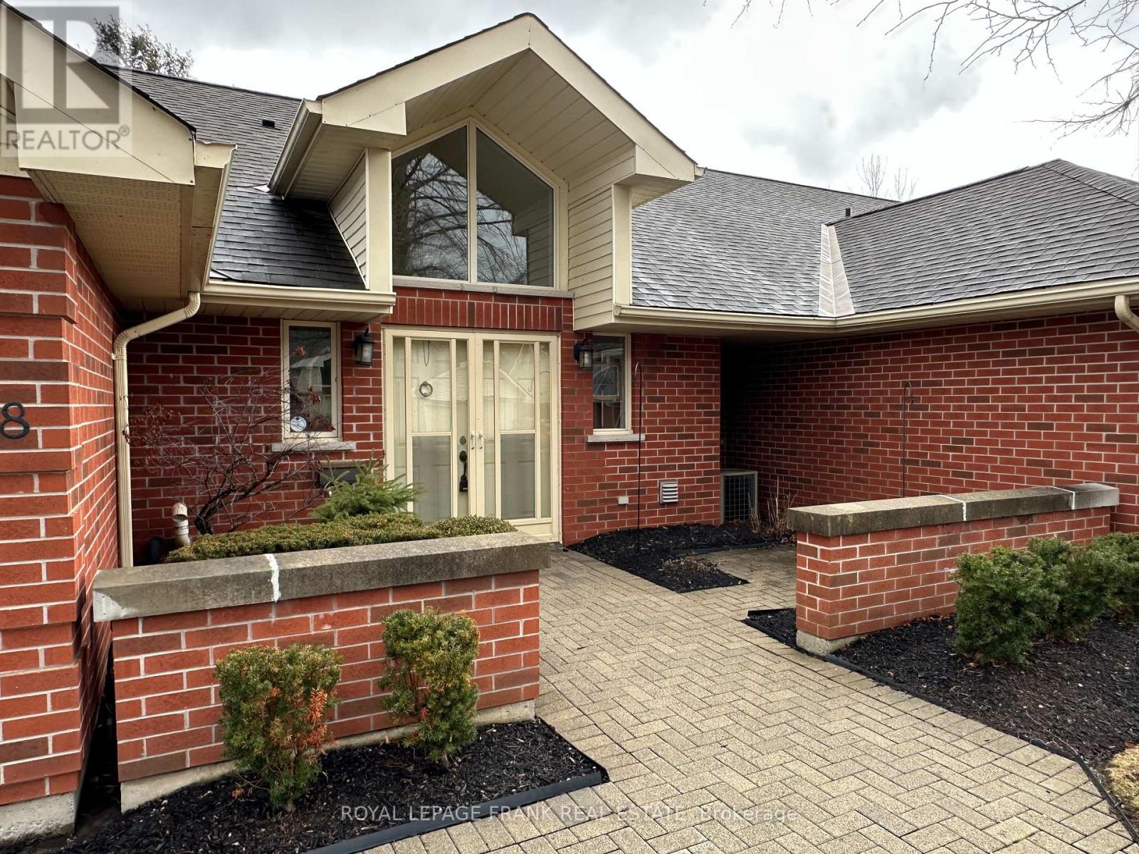 8 - 1121 Armour Road, Peterborough, Ontario  K9H 7N8 - Photo 3 - X12960842