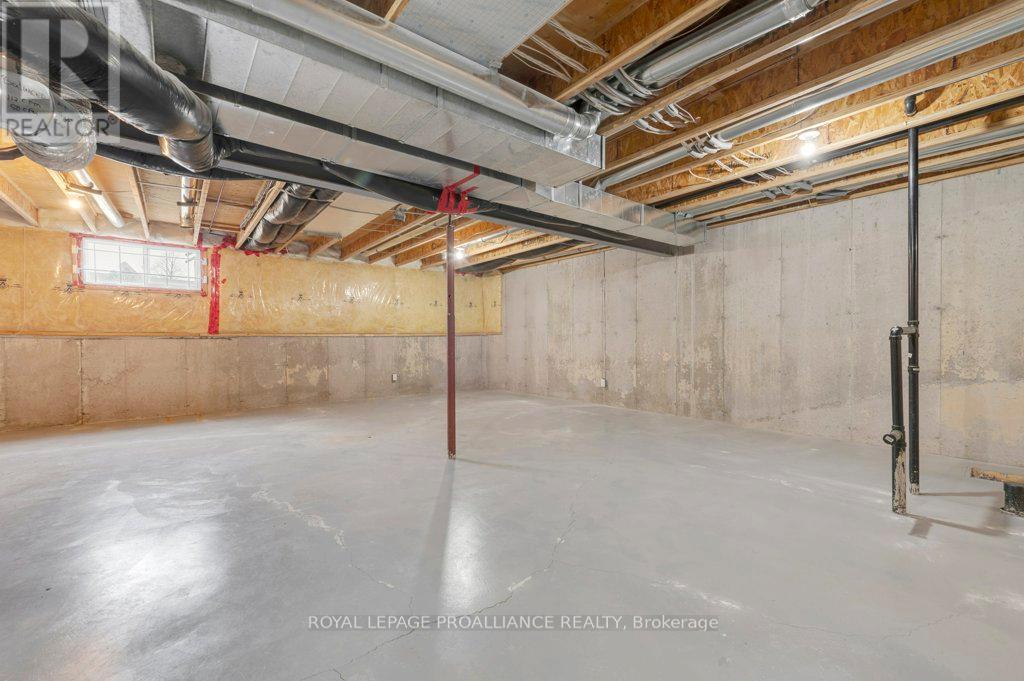 12 - 25 Heartwood Drive, Belleville, Ontario  K8P 5M2 - Photo 28 - X12960886