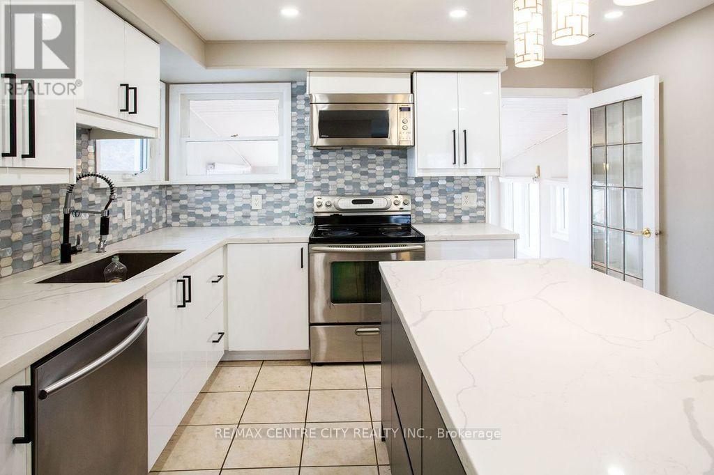 1231 Sunningdale Road E, London North, Ontario  N5X 4B1 - Photo 12 - X12960740