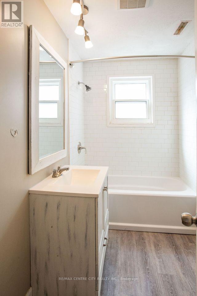 1231 Sunningdale Road E, London North, Ontario  N5X 4B1 - Photo 27 - X12960740