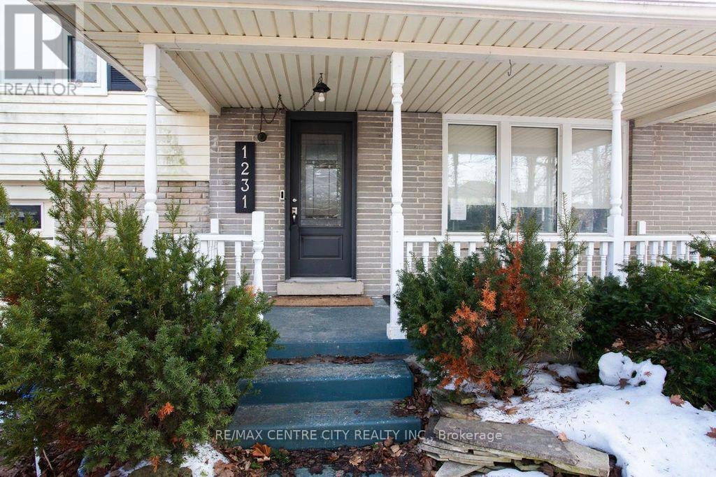 1231 Sunningdale Road E, London North, Ontario  N5X 4B1 - Photo 3 - X12960740