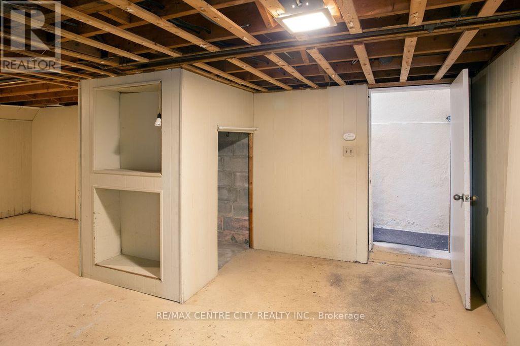 1231 Sunningdale Road E, London North, Ontario  N5X 4B1 - Photo 36 - X12960740