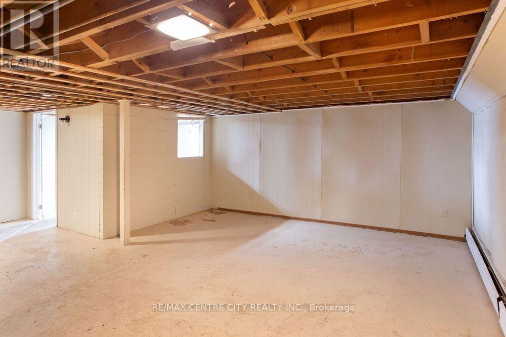 1231 Sunningdale Road E, London North, Ontario  N5X 4B1 - Photo 37 - X12960740