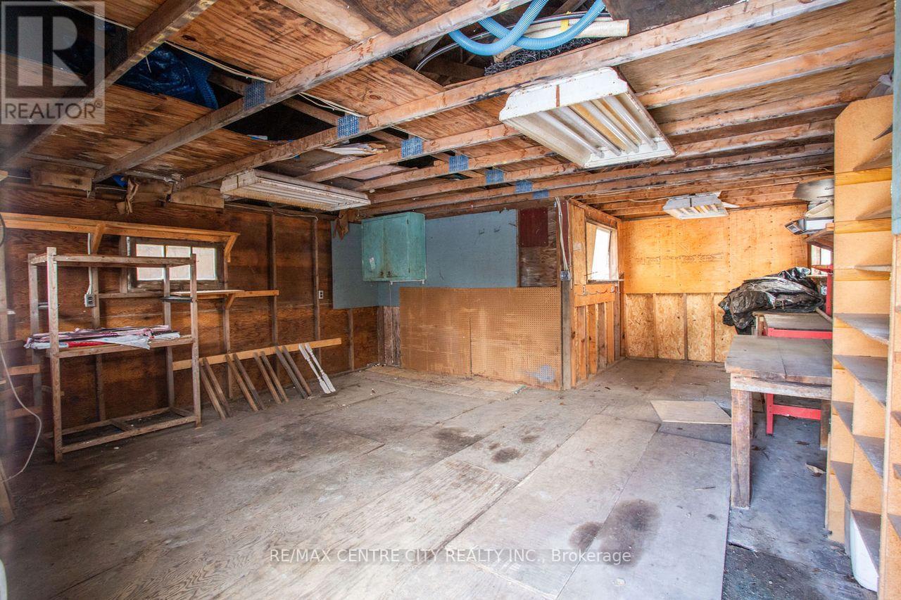 1231 Sunningdale Road E, London North, Ontario  N5X 4B1 - Photo 48 - X12960740