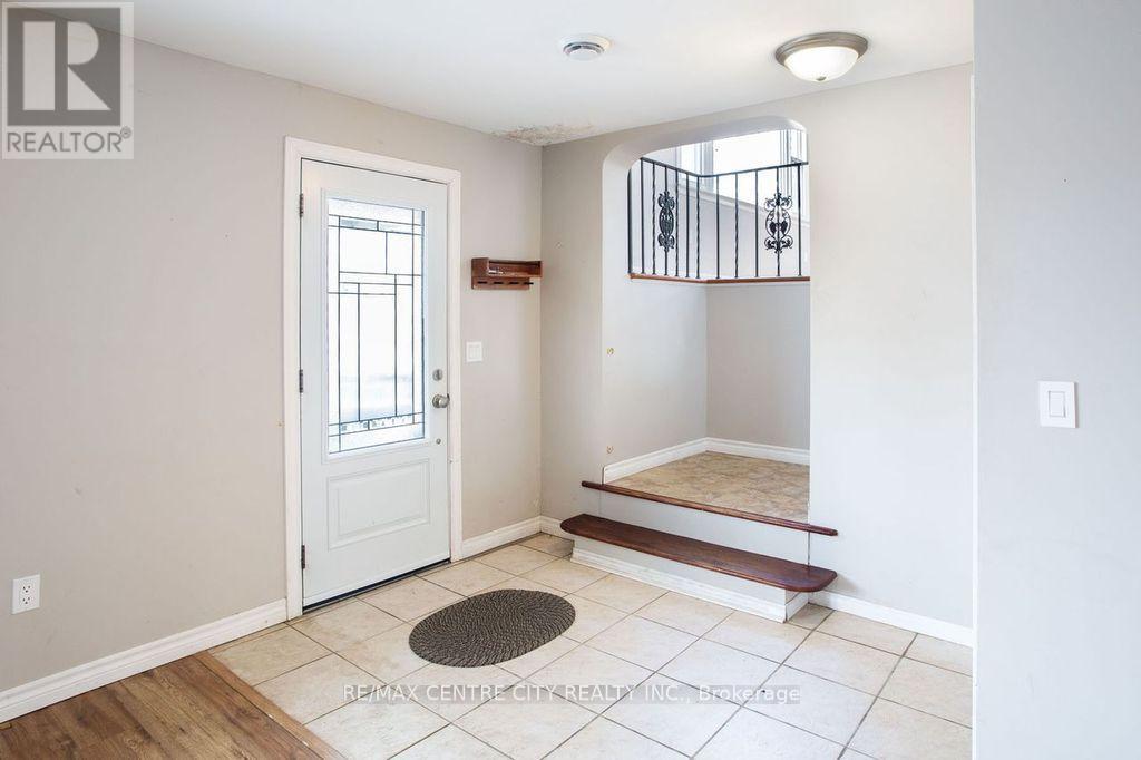 1231 Sunningdale Road E, London North, Ontario  N5X 4B1 - Photo 6 - X12960740