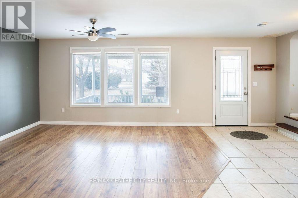 1231 Sunningdale Road E, London North, Ontario  N5X 4B1 - Photo 7 - X12960740