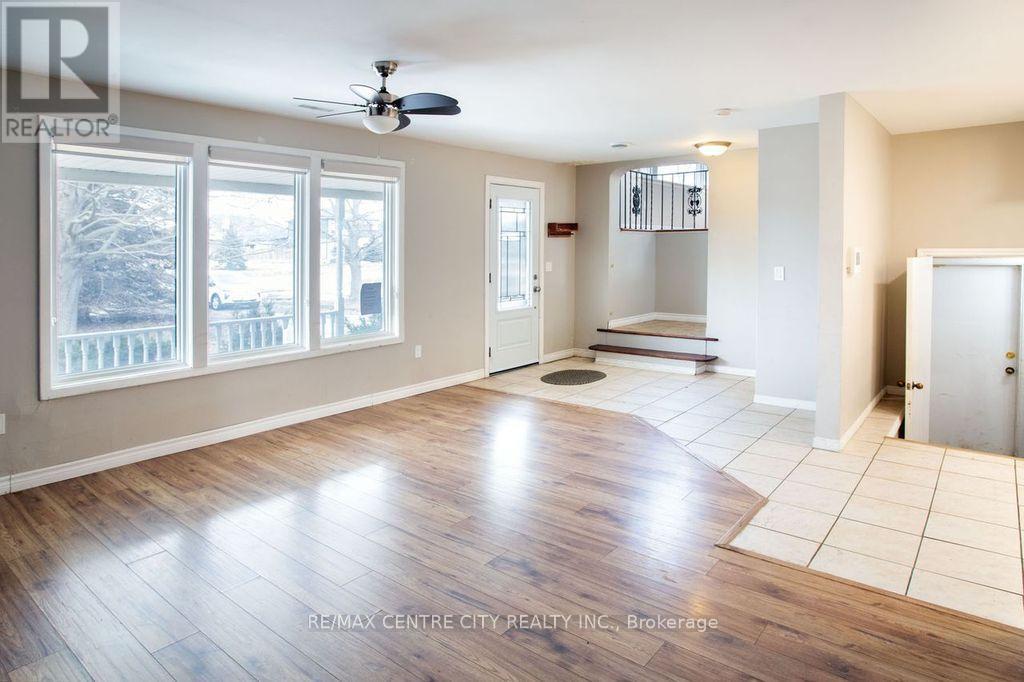 1231 Sunningdale Road E, London North, Ontario  N5X 4B1 - Photo 8 - X12960740