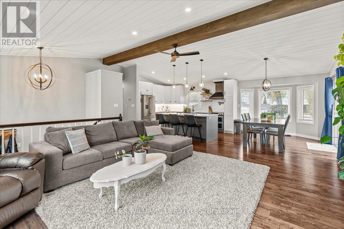 4547 William Street, Plympton-Wyoming, Ontario  N0N 1J6 - Photo 18 - X12960878