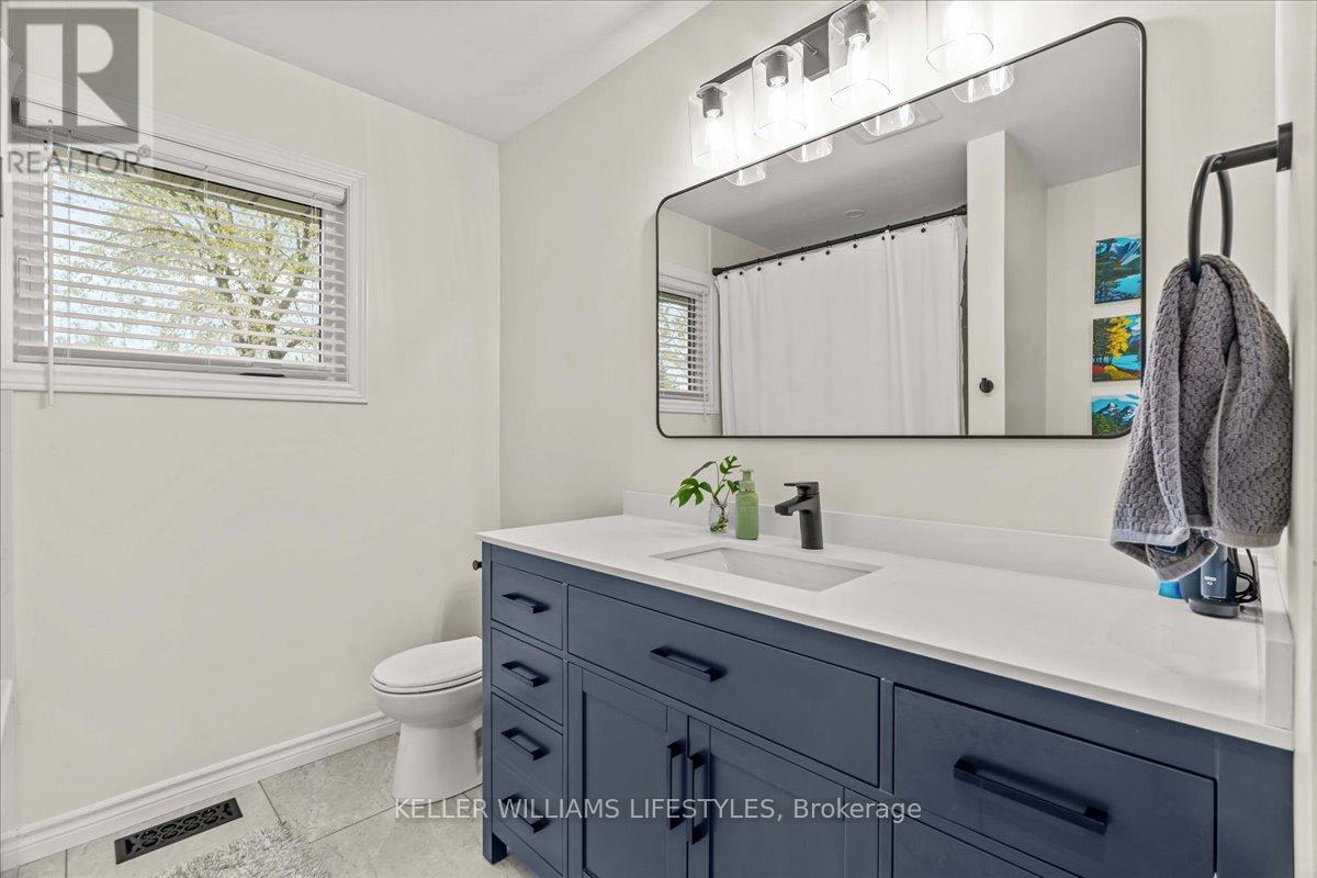 4547 William Street, Plympton-Wyoming, Ontario  N0N 1J6 - Photo 19 - X12960878