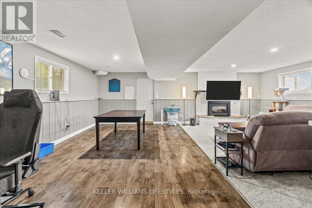 4547 William Street, Plympton-Wyoming, Ontario  N0N 1J6 - Photo 31 - X12960878