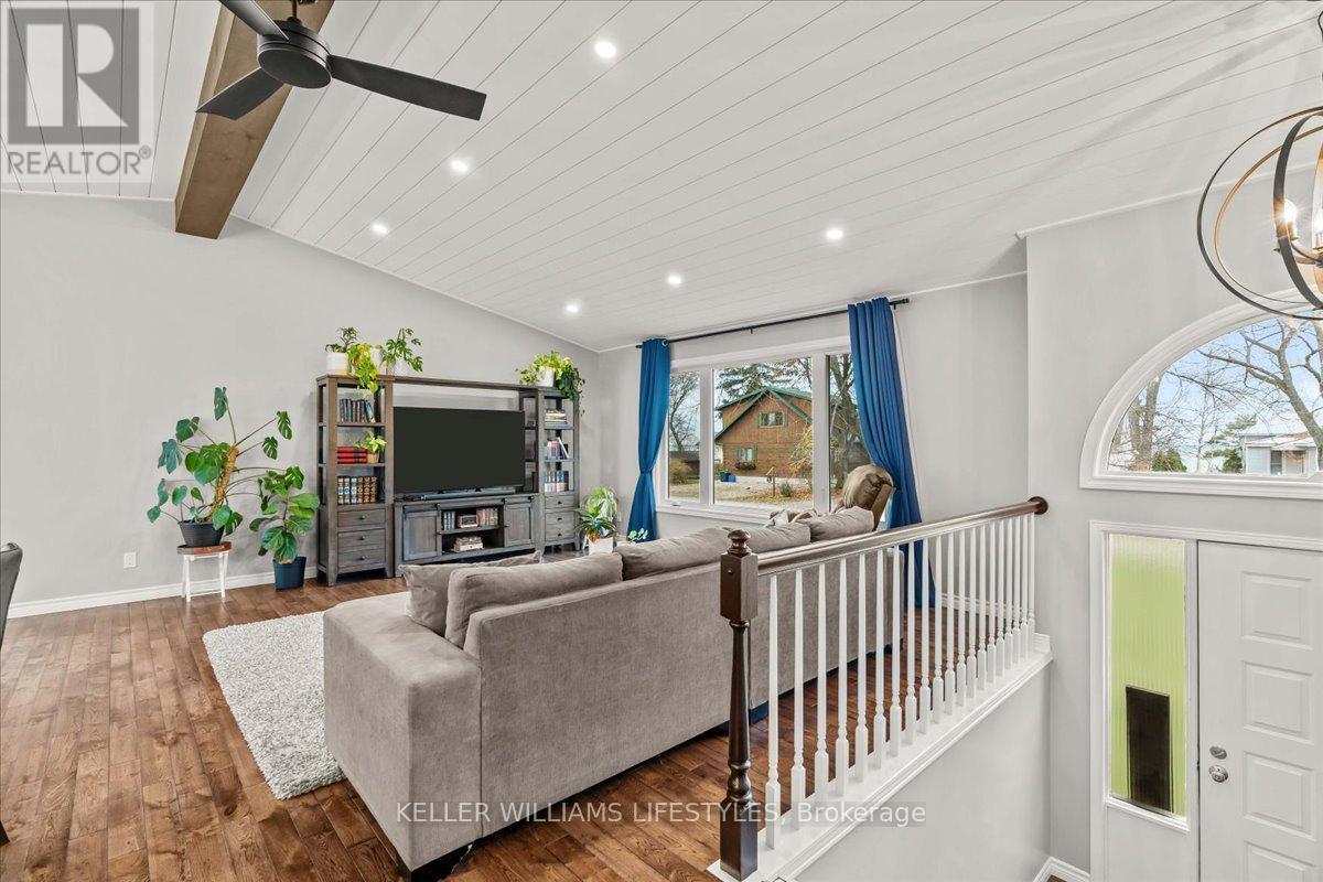 4547 William Street, Plympton-Wyoming, Ontario  N0N 1J6 - Photo 6 - X12960878