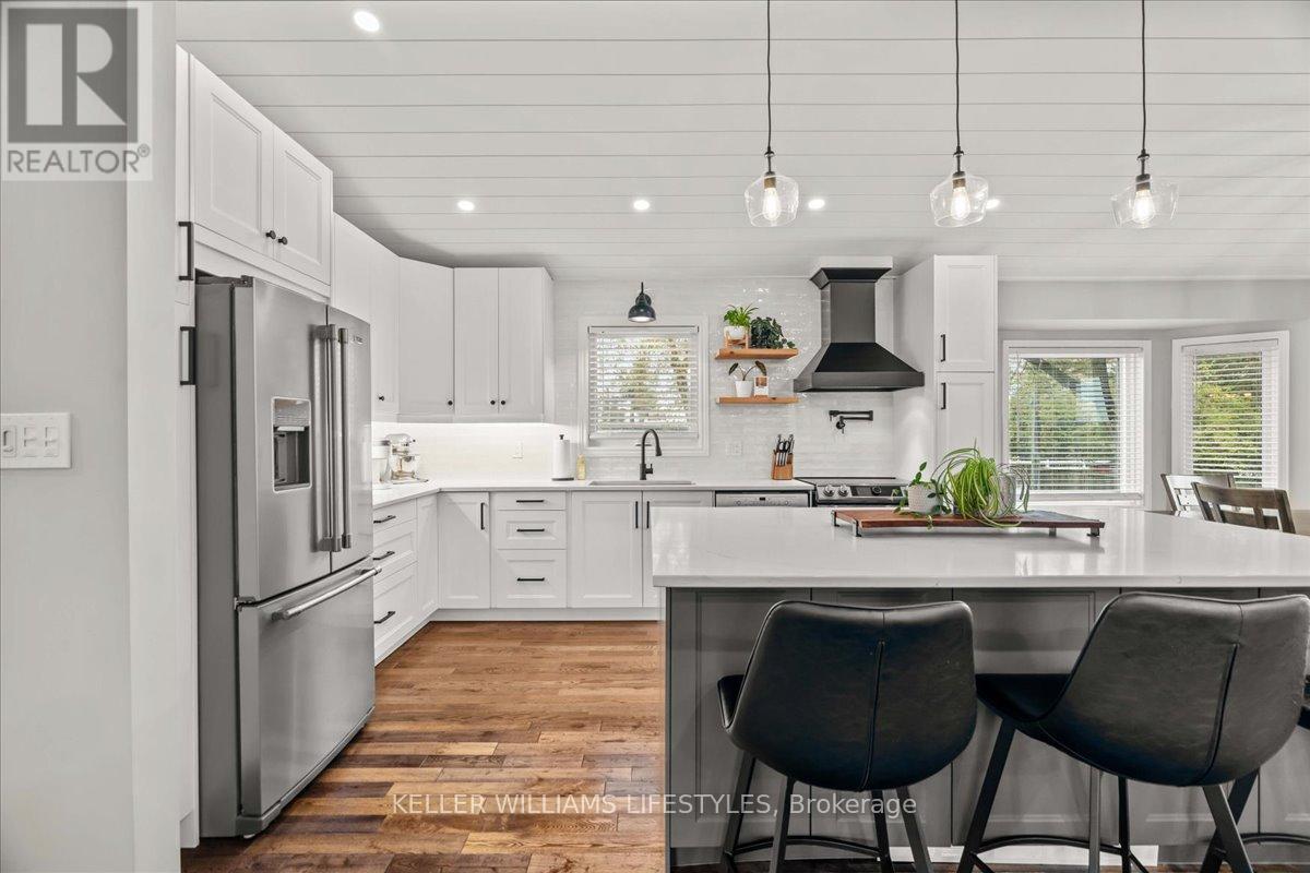 4547 William Street, Plympton-Wyoming, Ontario  N0N 1J6 - Photo 9 - X12960878