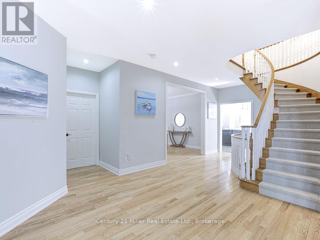 2128 Arbourview Drive, Oakville, Ontario  L6M 3N9 - Photo 18 - W12922374