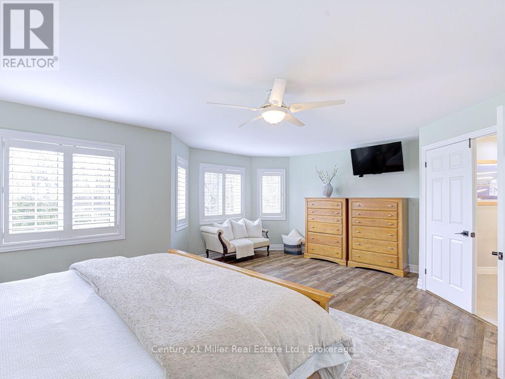 2128 Arbourview Drive, Oakville, Ontario  L6M 3N9 - Photo 22 - W12922374