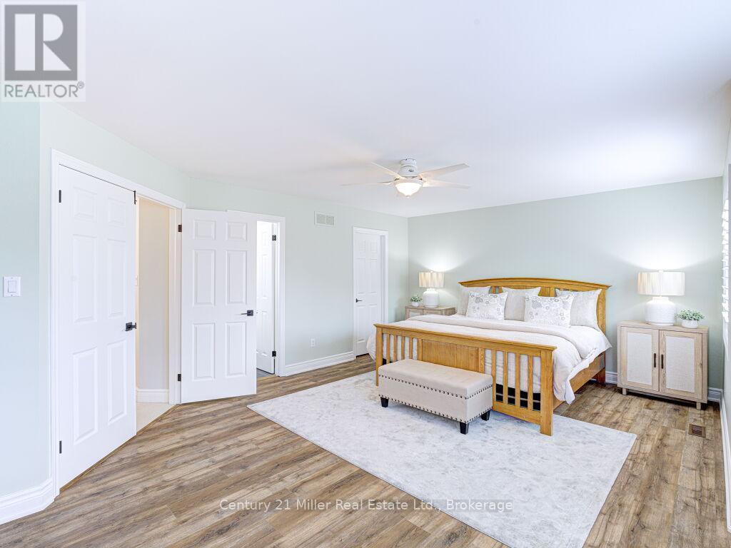 2128 Arbourview Drive, Oakville, Ontario  L6M 3N9 - Photo 23 - W12922374