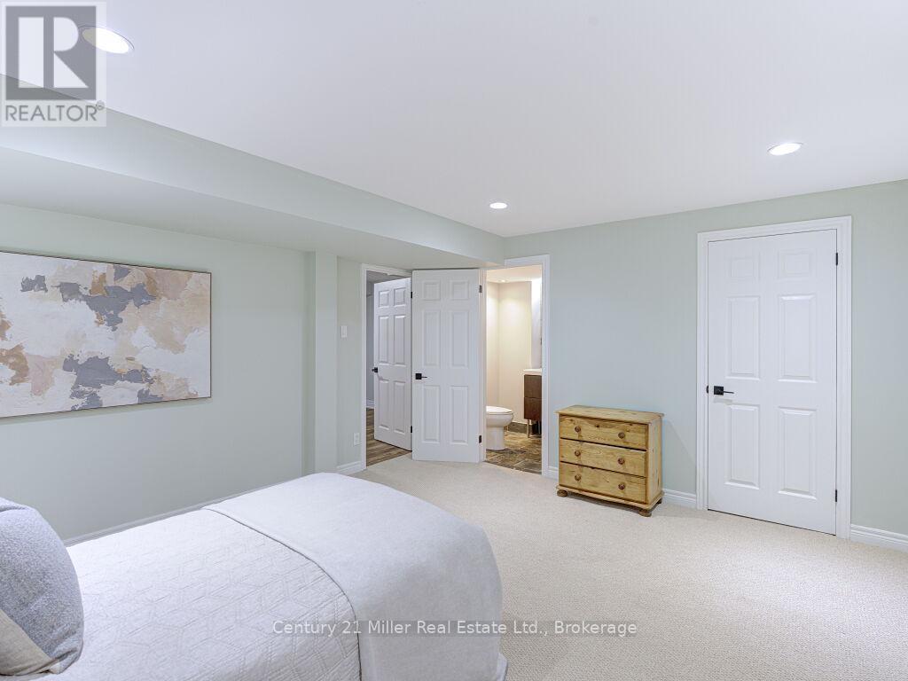 2128 Arbourview Drive, Oakville, Ontario  L6M 3N9 - Photo 41 - W12922374