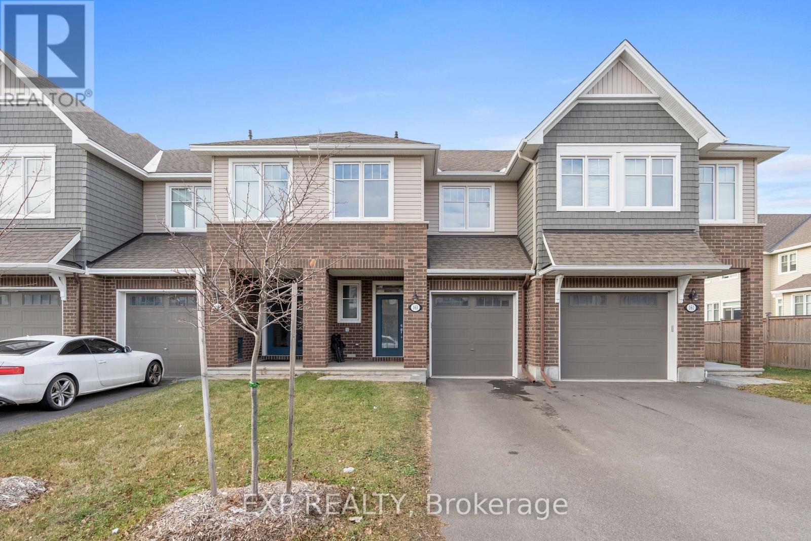 163 ANGELONIA CRESCENT, Ottawa, Ontario