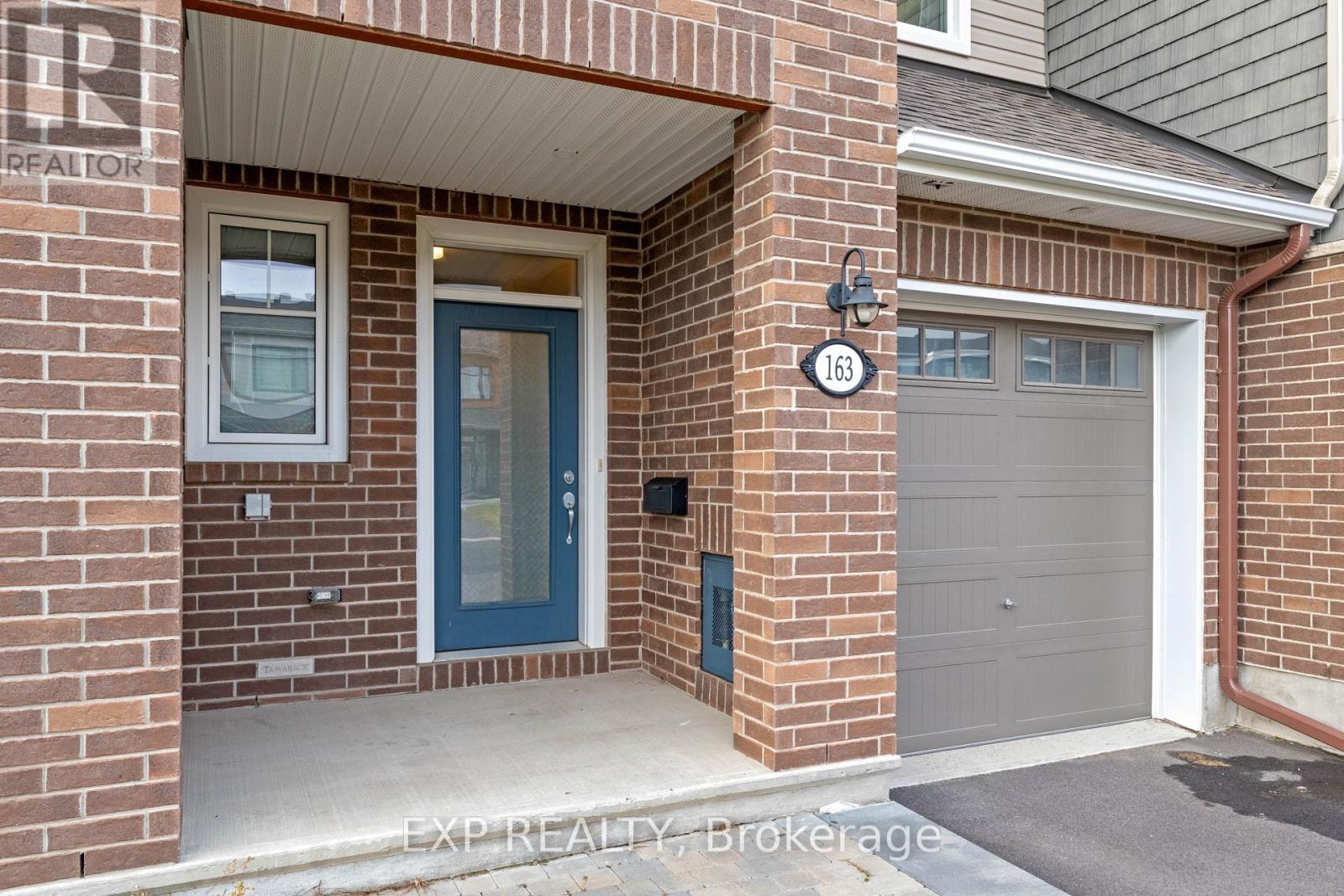 163 Angelonia Crescent, Ottawa, Ontario  K1T 3V9 - Photo 2 - X12960776