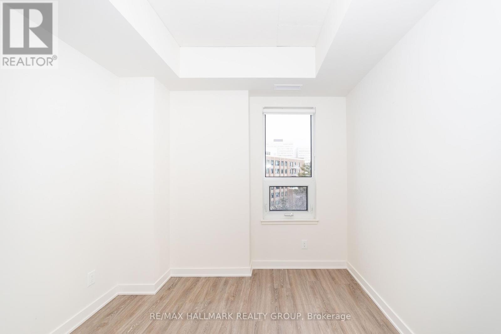 401 - 353 Gardner Street, Ottawa, Ontario  K1L 7V8 - Photo 3 - X12960800