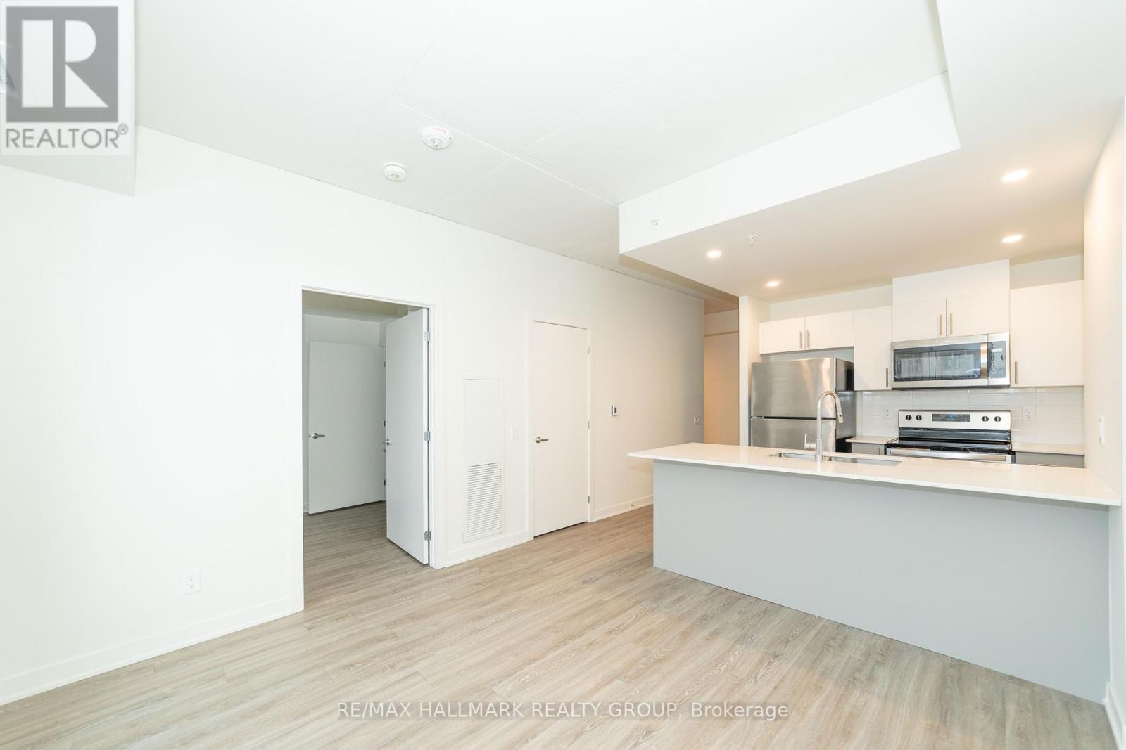 401 - 353 Gardner Street, Ottawa, Ontario  K1L 7V8 - Photo 6 - X12960800