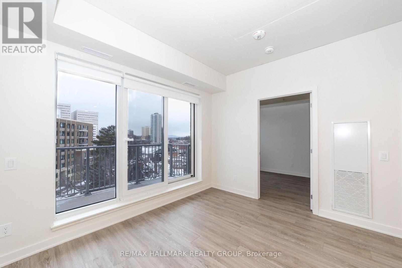 401 - 353 Gardner Street, Ottawa, Ontario  K1L 7V8 - Photo 7 - X12960800