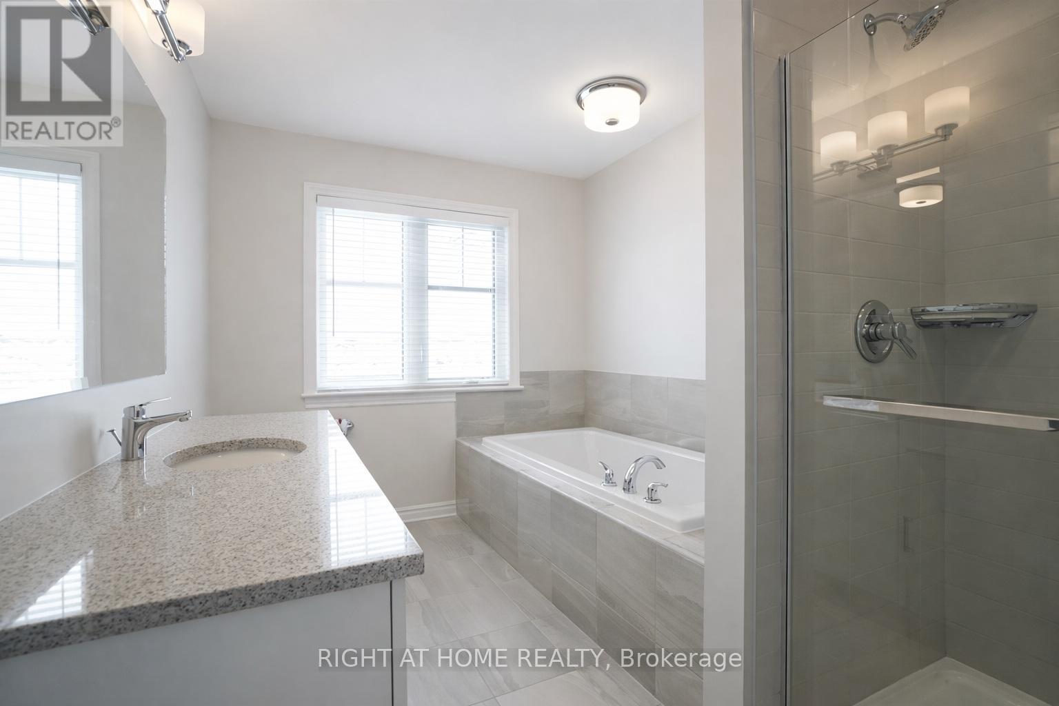 527 Sonmarg Crescent, Ottawa, Ontario  K2J 7A5 - Photo 7 - X12960906