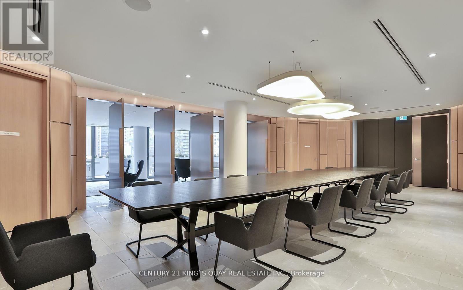 1811 - 11 Wellesley Street W, Toronto, Ontario  M4Y 0G4 - Photo 16 - C12960574