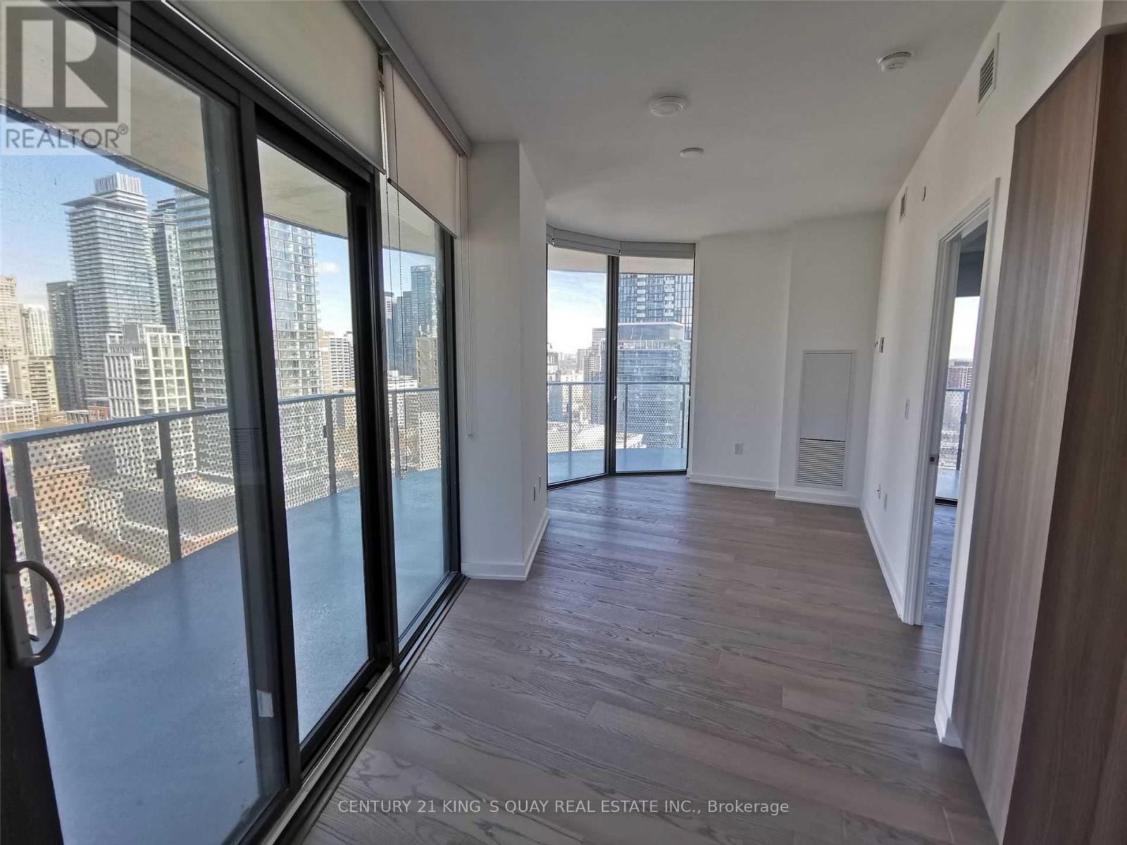 1811 - 11 Wellesley Street W, Toronto, Ontario  M4Y 0G4 - Photo 8 - C12960574