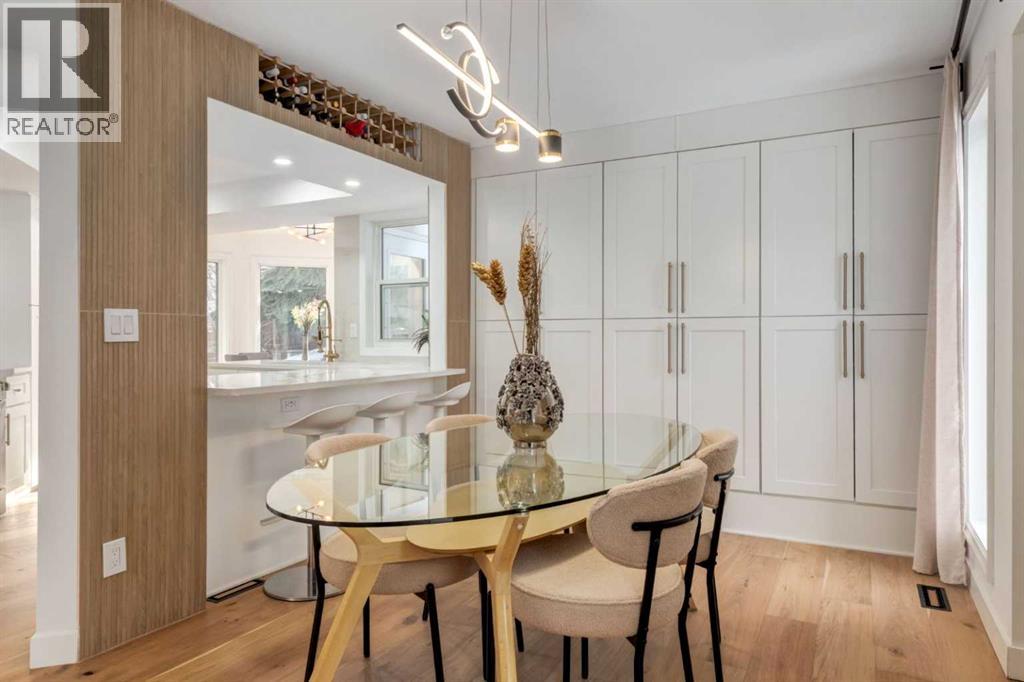 113 Straddock Terrace SW, Calgary, Alberta  T3H 2T4 - Photo 4 - A2283301