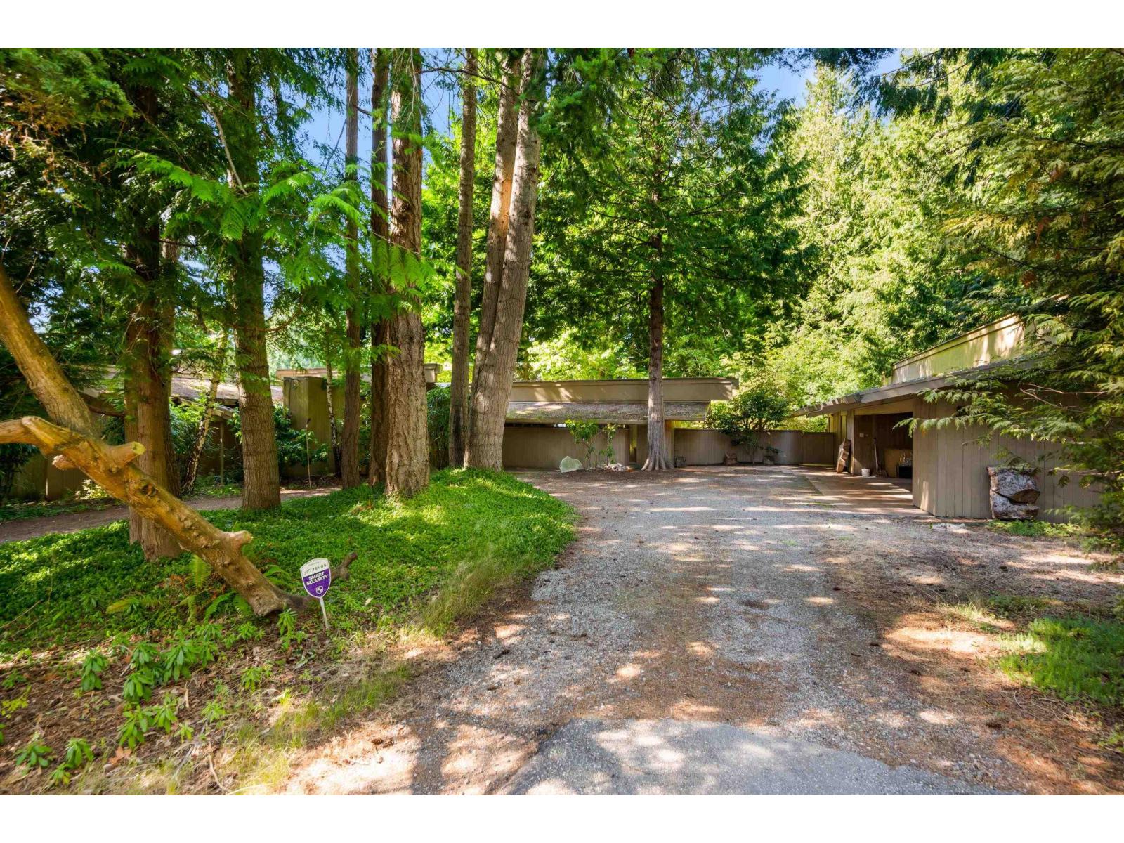 12581 16 Avenue, Surrey, British Columbia  V4A 1M7 - Photo 4 - R3087014