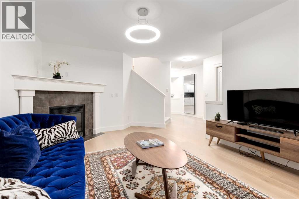 8928 Wentworth Avenue Sw, Calgary, Alberta  T3H 5N9 - Photo 6 - A2295755