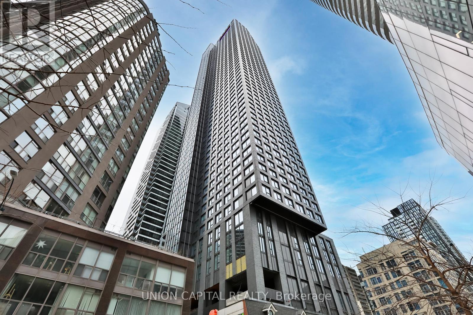 2607 - 8 WELLESLEY STREET W, Toronto, Ontario