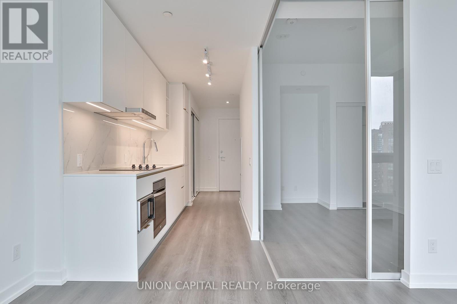 2607 - 8 Wellesley Street W, Toronto, Ontario  M4Y 0J5 - Photo 12 - C12960742