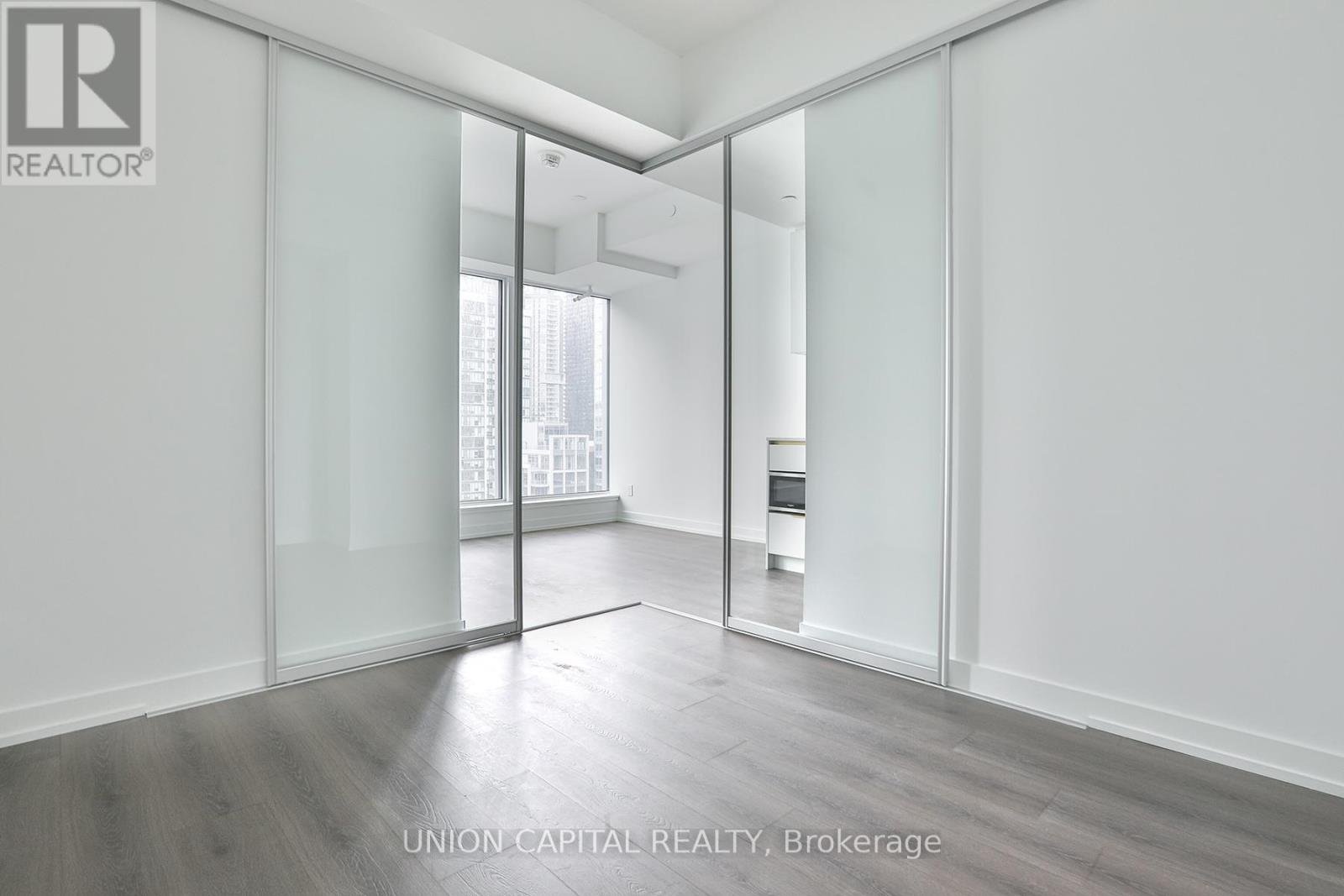 2607 - 8 Wellesley Street W, Toronto, Ontario  M4Y 0J5 - Photo 15 - C12960742