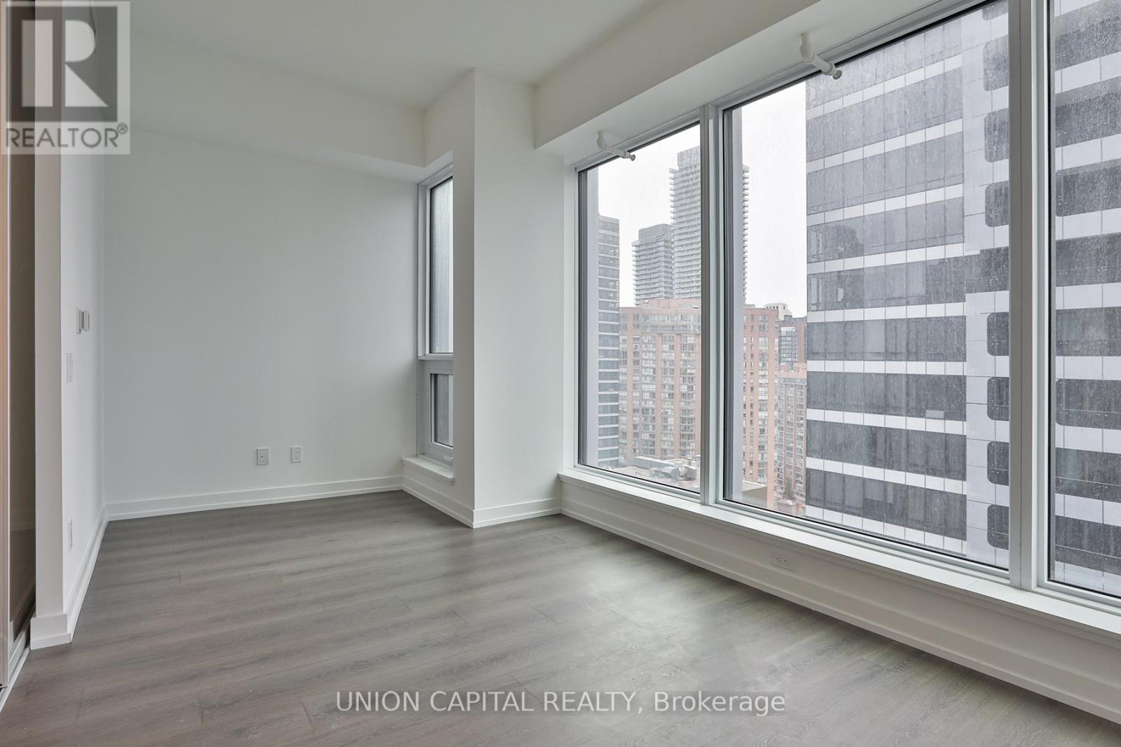 2607 - 8 Wellesley Street W, Toronto, Ontario  M4Y 0J5 - Photo 18 - C12960742