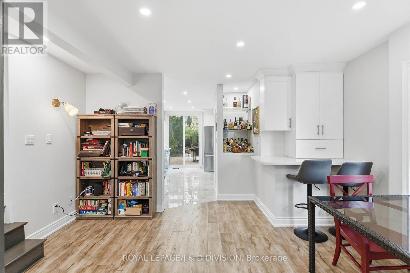 Upper - 118 Bogert Avenue, Toronto, Ontario  M2N 1K8 - Photo 12 - C12960756