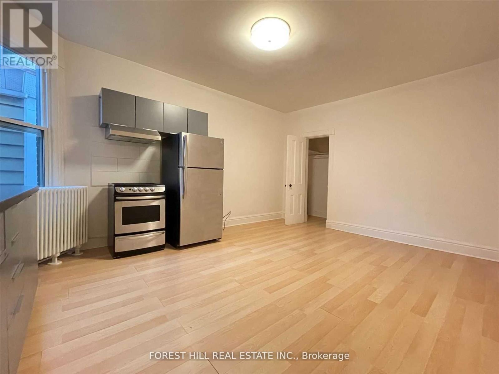 2 - 67 Brunswick Avenue, Toronto, Ontario  M5S 2L8 - Photo 3 - C12960762